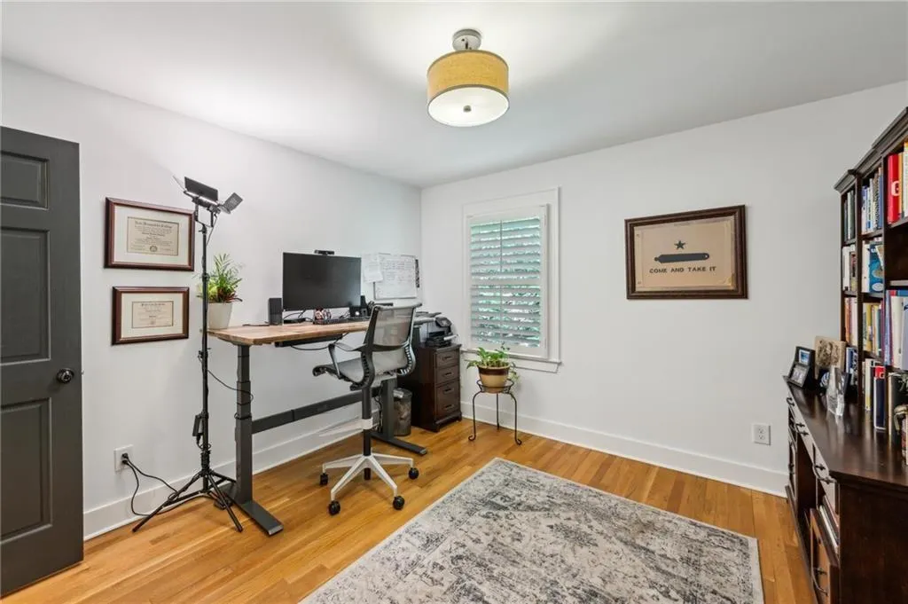 Sandy Springs, Georgia 30328, United States, 5 Bedrooms Bedrooms, ,5 BathroomsBathrooms,Residential,Active,154551