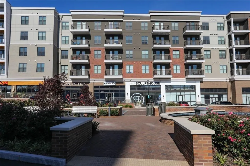 Sandy Springs, Georgia 30328, United States, 5 Bedrooms Bedrooms, ,5 BathroomsBathrooms,Residential,Active,154551