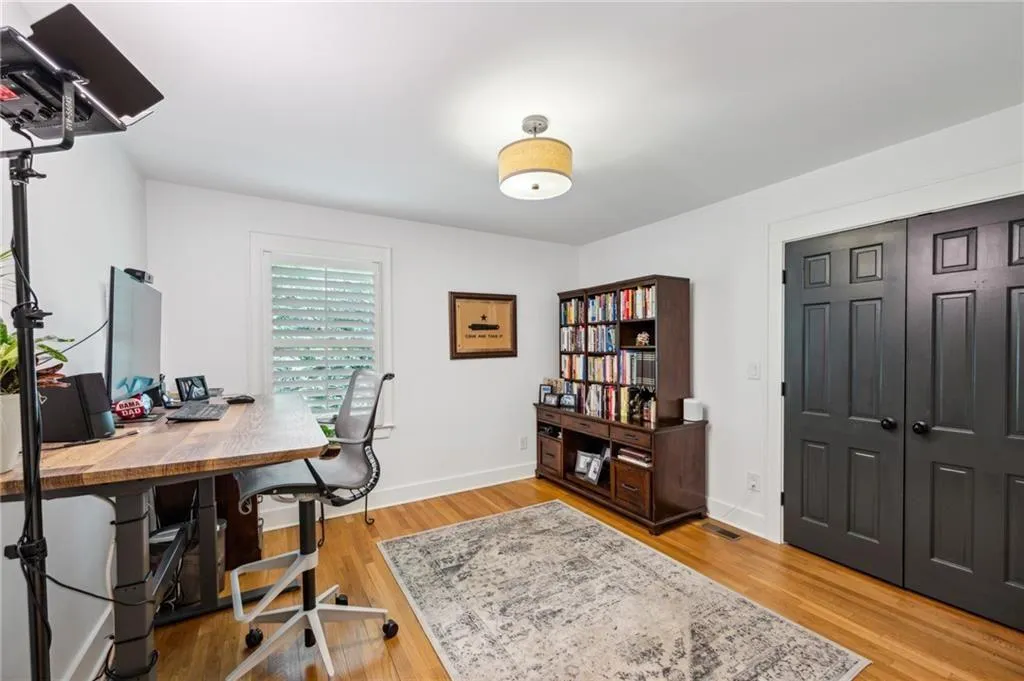 Sandy Springs, Georgia 30328, United States, 5 Bedrooms Bedrooms, ,5 BathroomsBathrooms,Residential,Active,154551