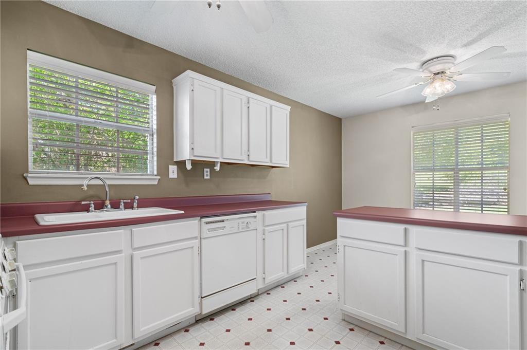 1220 Paddocks Way, Powder Springs, Georgia image 12