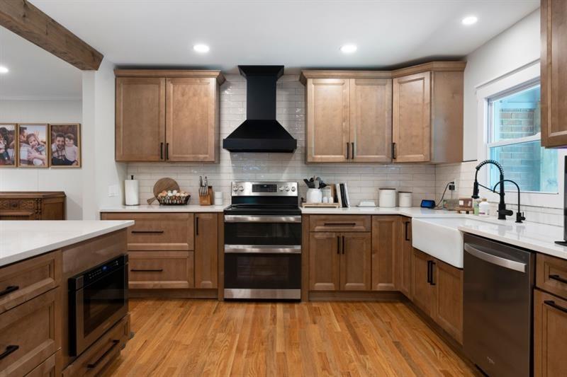 311 Herring Road NE