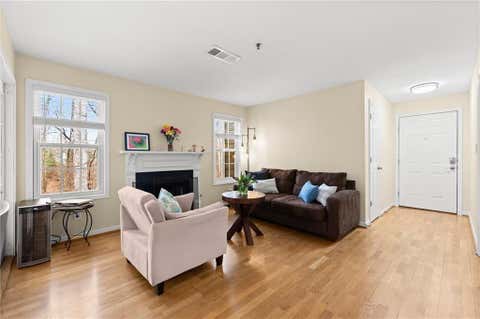 Condo For Sale - 2182 River Heights Ct Ct<br/> Marietta, GA 30067