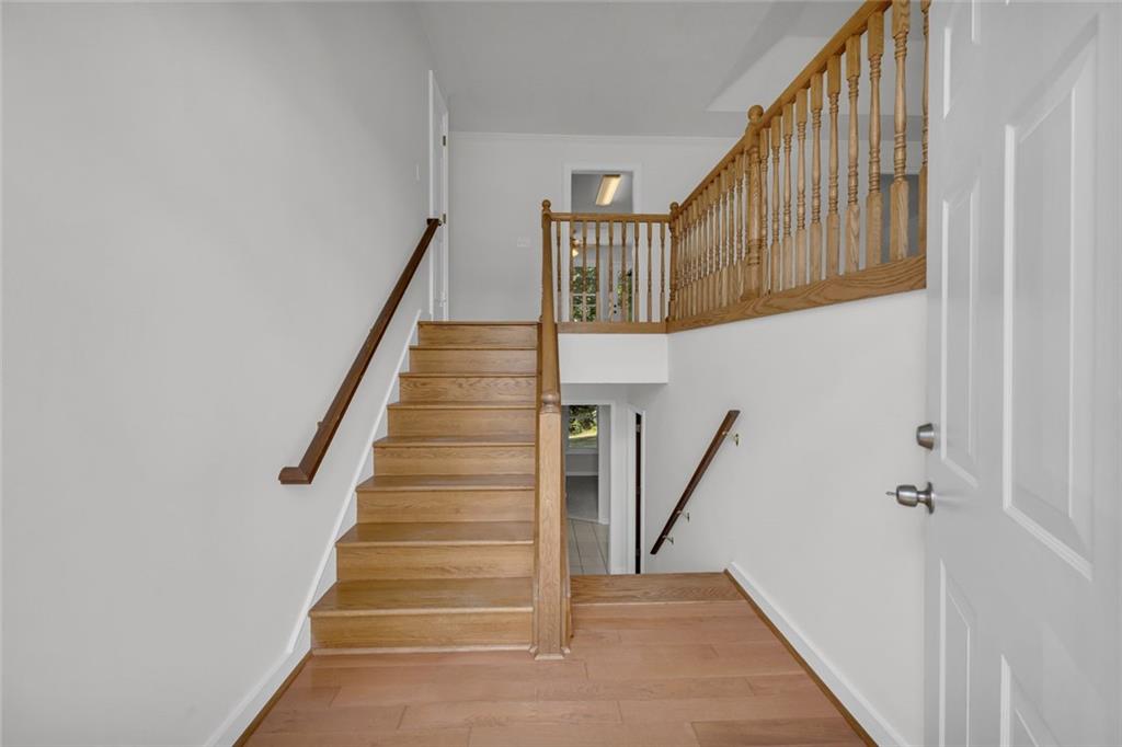 1170 Robert Pointe Way SE