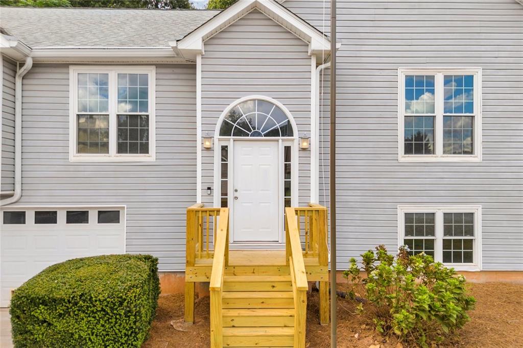 1170 Robert Pointe Way SE