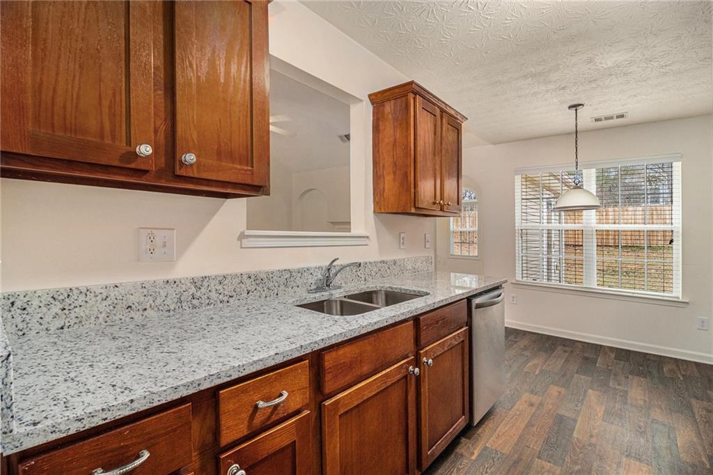 2451 Garnet Avenue, Riverdale, Georgia image 10