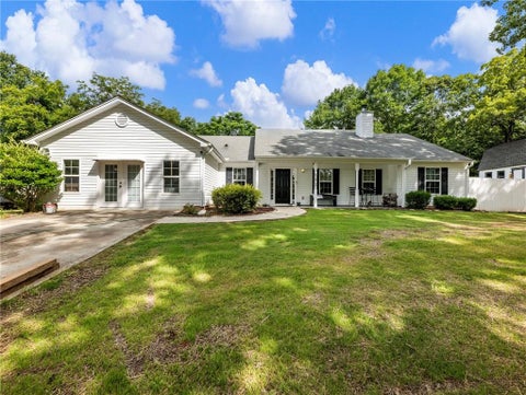 Homes For Sale - 152 Carl Cedar Hill Road<br/> Winder, GA 30680