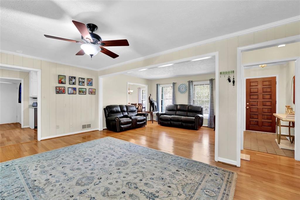699 Rollingwood Drive, Stone Mountain, Georgia image 14