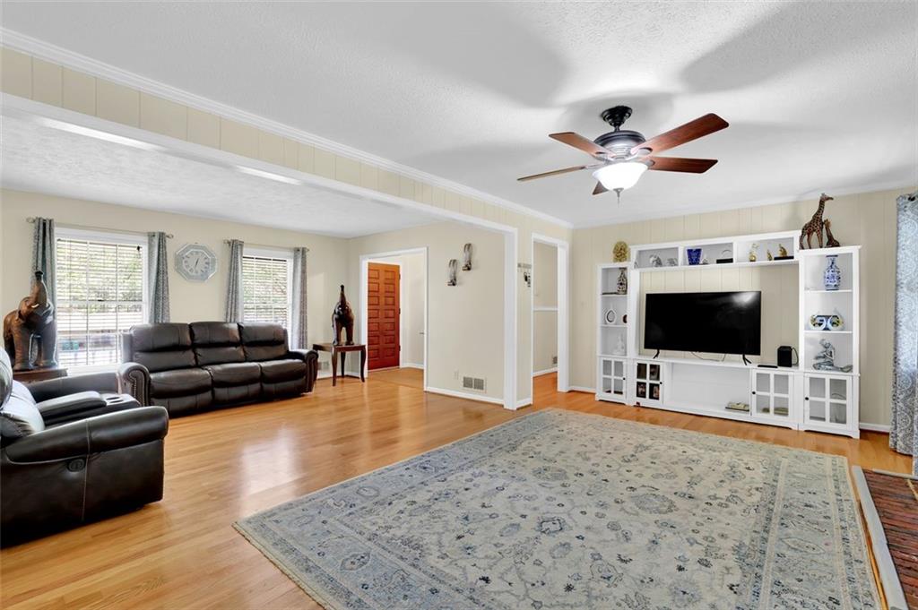 699 Rollingwood Drive, Stone Mountain, Georgia image 13