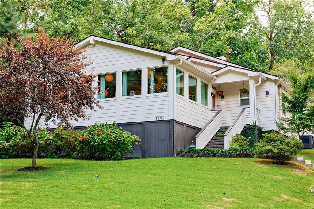 1893 Hickory Road