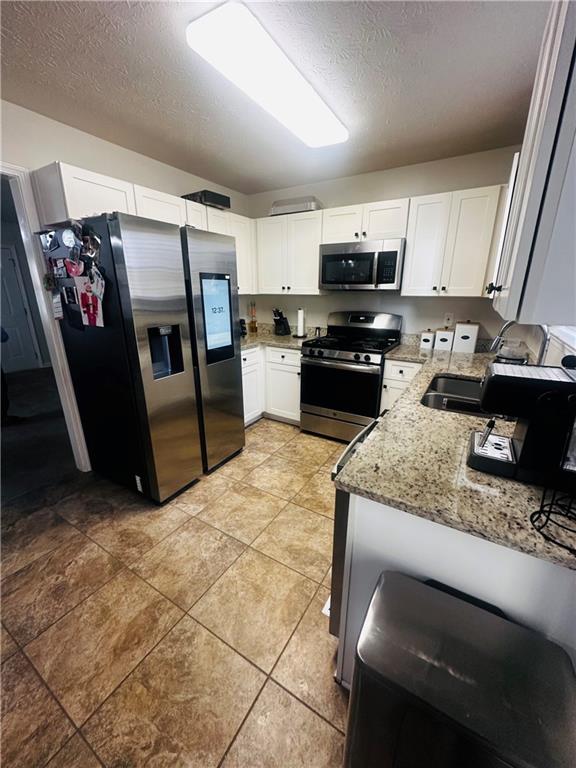 2704 Sanibel Lane SE