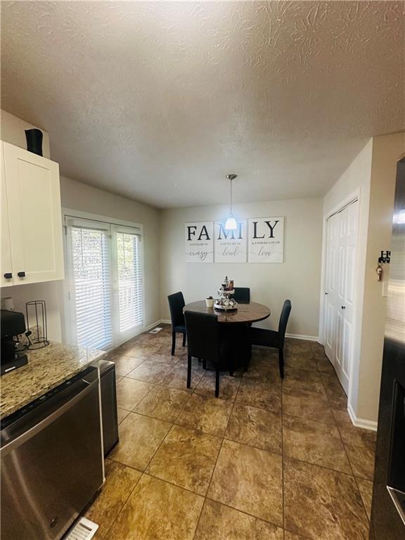 2704 Sanibel Lane SE