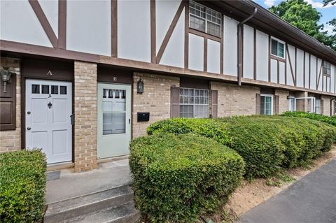 Condo For Sale - 2952 N Dekalb Drive #B<br/> Atlanta, GA 30340