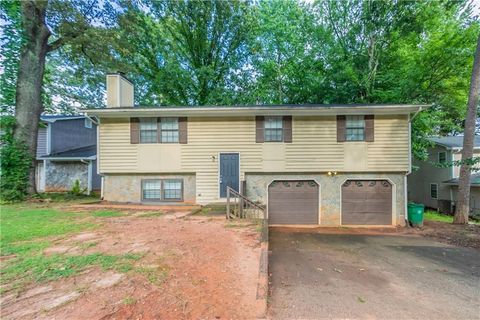 Photo of 1104 To Lani Farm Road, Stone Mountain, GA 30083 (MLS # 7627875)