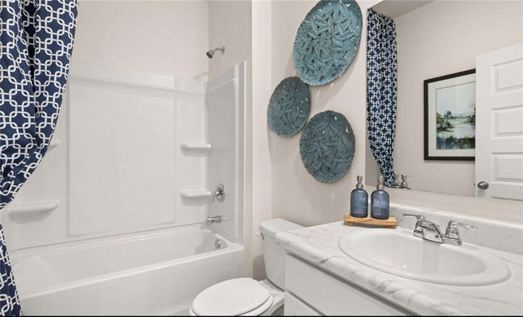 Twin Lakes - Residential