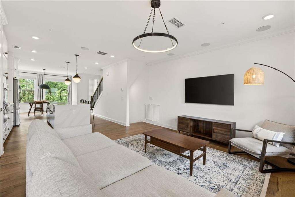 6589 Beacon Drive