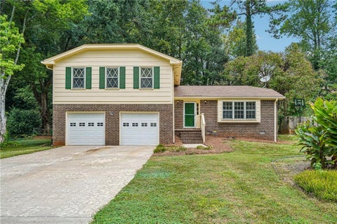 Homes For Sale - 4254 Wheaton Lane<br/> Clarkston, GA 30021
