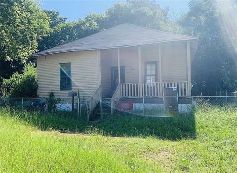 Homes For Sale - 3018 4th Avenue<br/> Muscogee County, Columbus, GA 31904