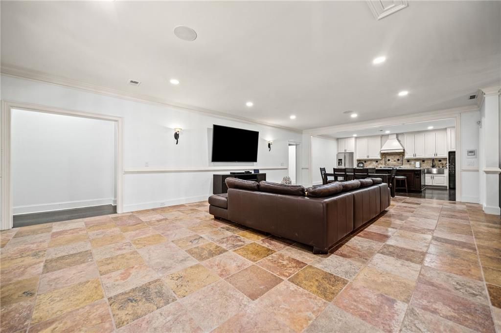 listing image 65