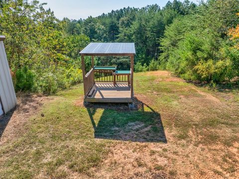 A home in Dawsonville