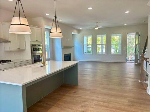 1043 Dryden Lane Atlanta GA 30319