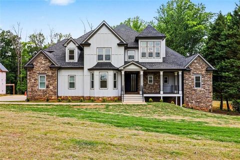 Homes For Sale - 670 Old Alpharetta Road<br/> Alpharetta, GA 30005