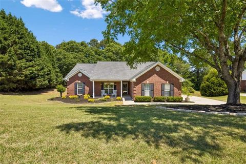 Homes For Sale - 621 Teal Drive<br/> Winder, GA 30680
