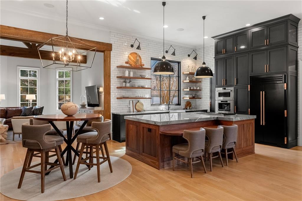 1105 Stonegate Court