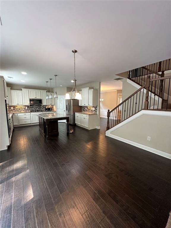 3325 Trowbridge Drive