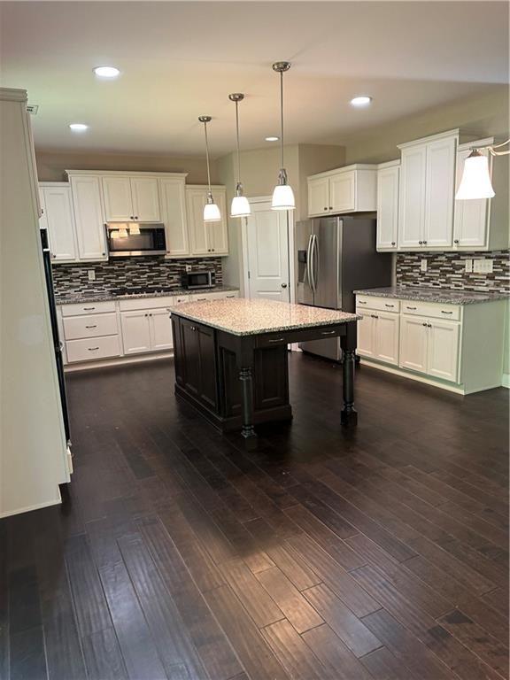 3325 Trowbridge Drive
