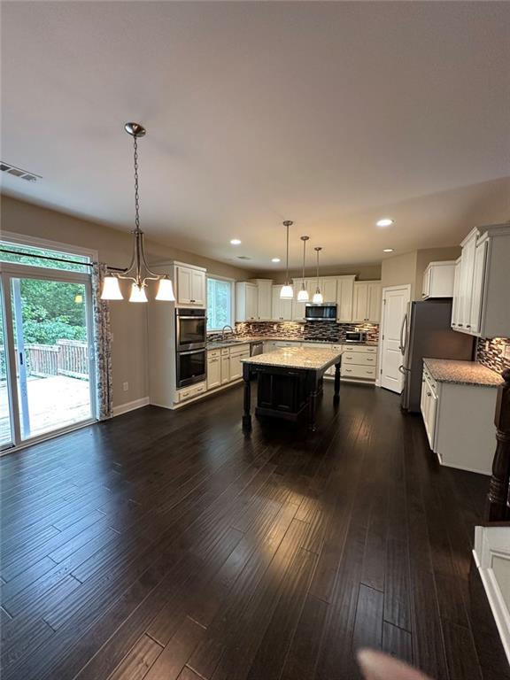 3325 Trowbridge Drive