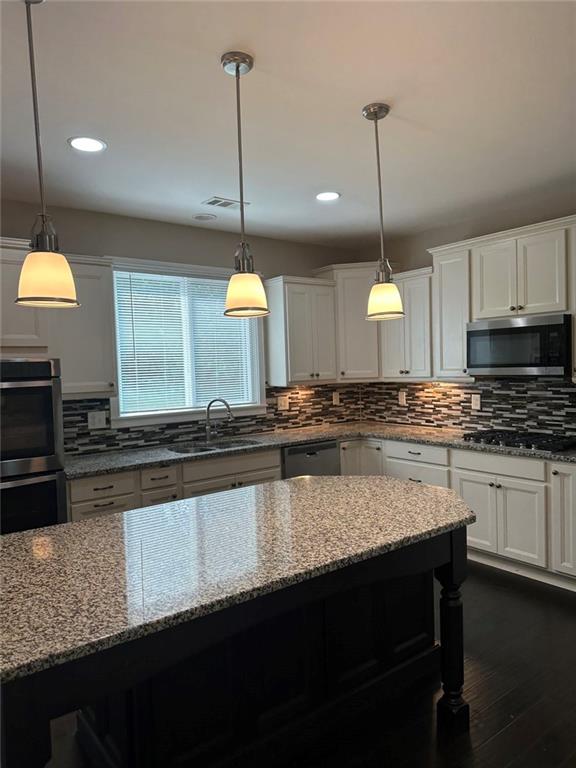 3325 Trowbridge Drive