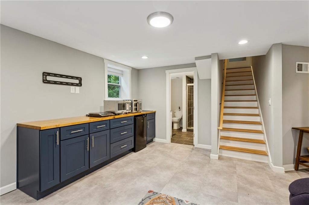 Hyde Park - Residential Lease