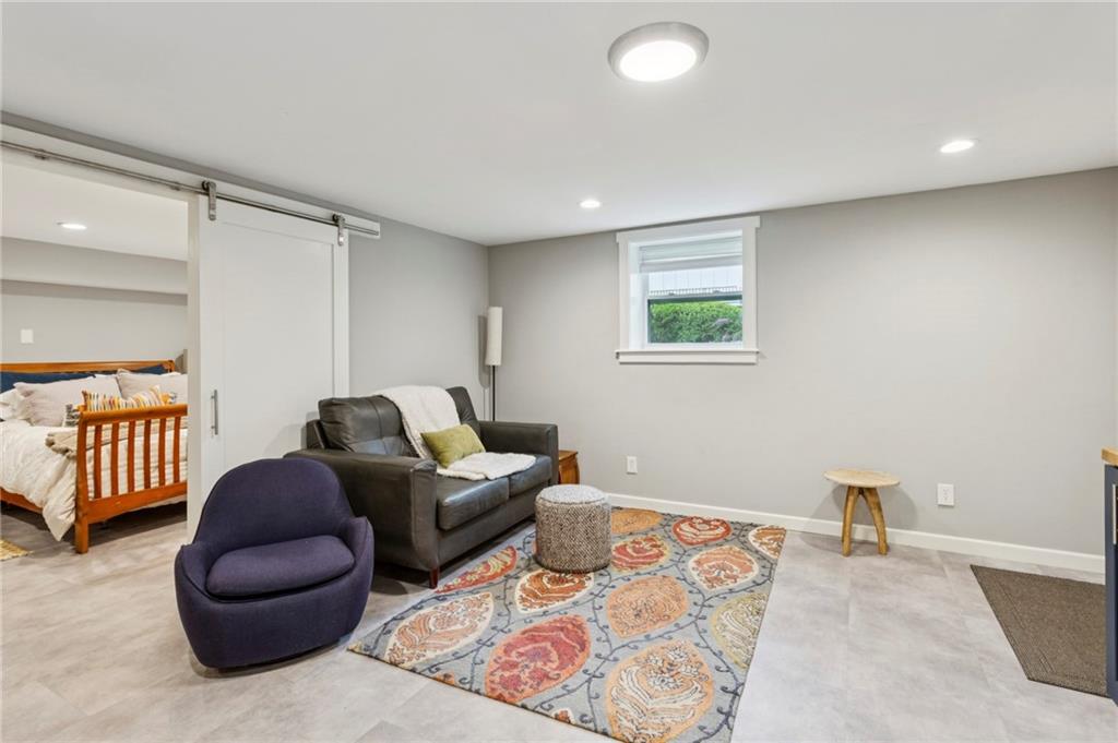 Hyde Park - Residential Lease