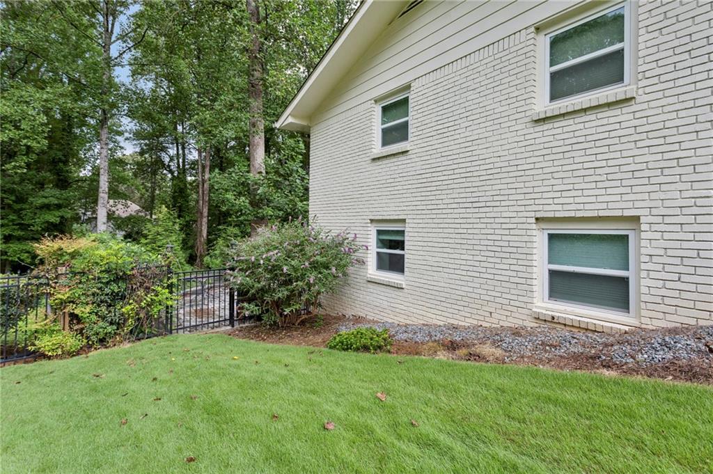 Hyde Park - Residential Lease