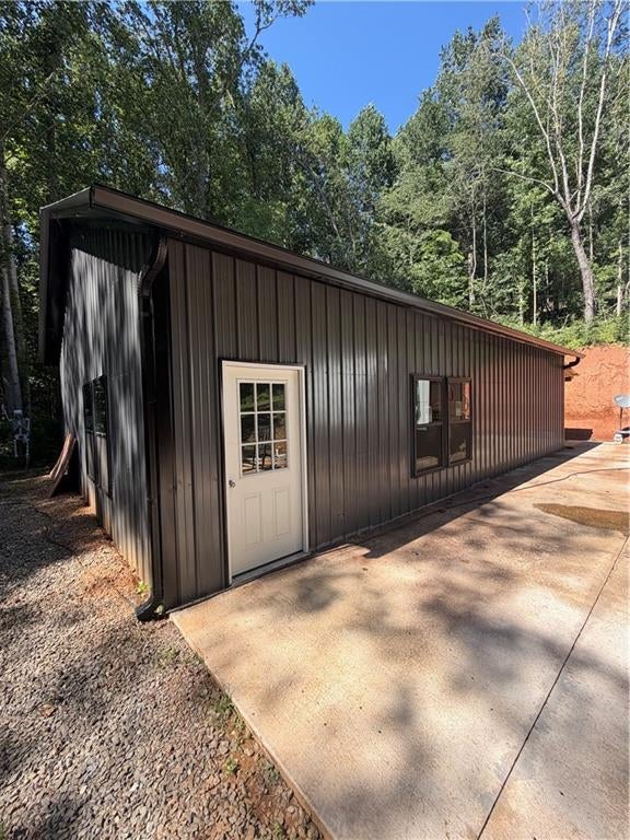 3056 411 HWY