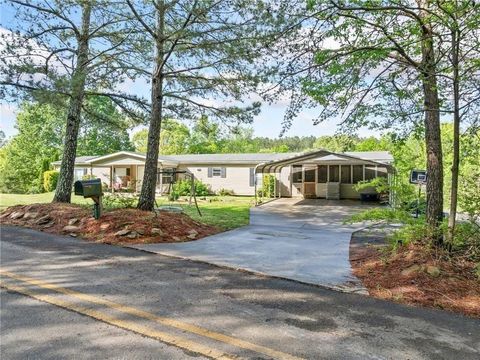 1575 Davis Road W Fairmount GA 30139