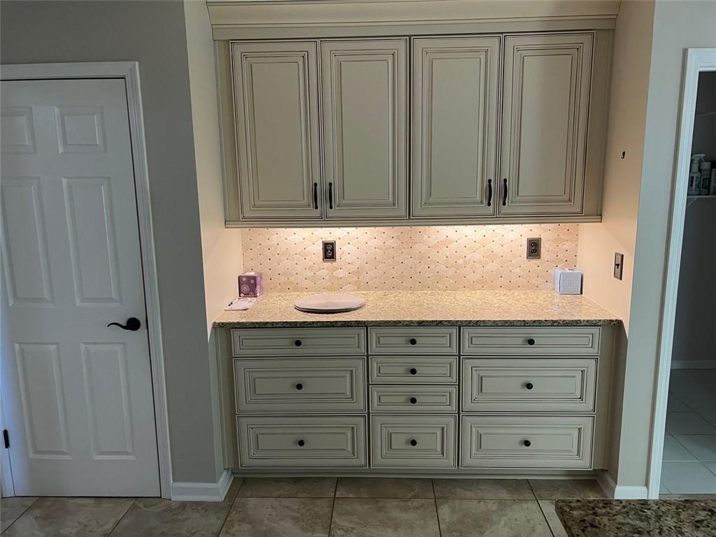 2435 Jakin Way, Suwanee, Georgia image 4