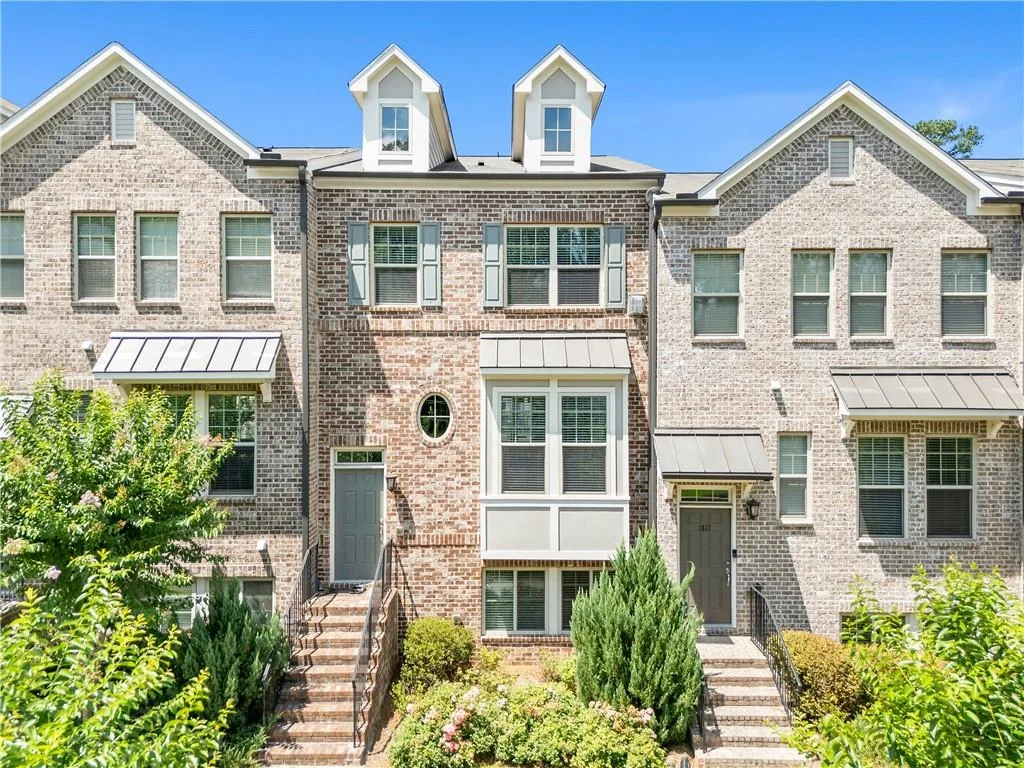 1815 Hislop Lane