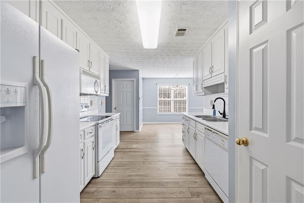 2230 Blue Ridge Lane