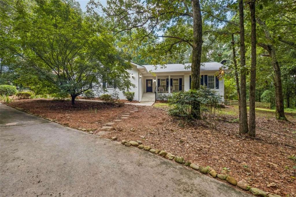 406 Hidden Lakes Trail