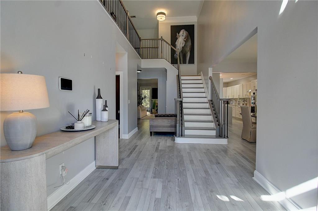 3064 Montclair Circle SE