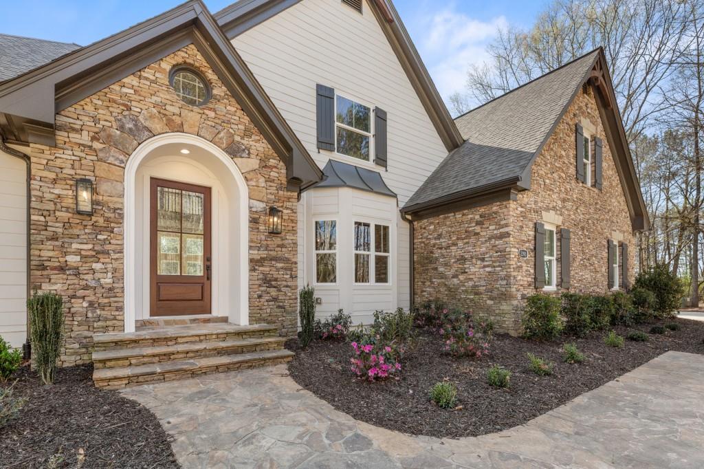 2410 Glade Overlook