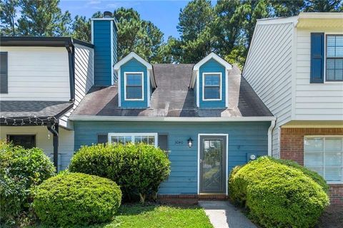 Townhouse For Rent - 3040 Sand Wedge Circle<br/> Kennesaw, GA 30144