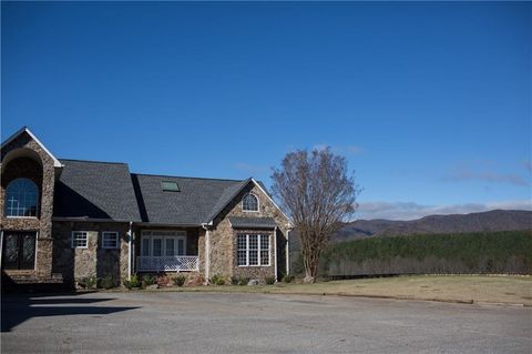 A home in Dahlonega