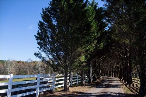 A home in Dahlonega