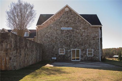 A home in Dahlonega