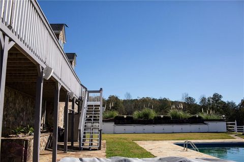 A home in Dahlonega