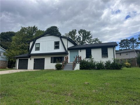 Homes For Sale - 3862 Northstrand Drive<br/> Decatur, GA 30035