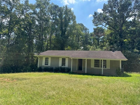 Homes For Sale - 130 Taunton Road<br/> Covington, GA 30014