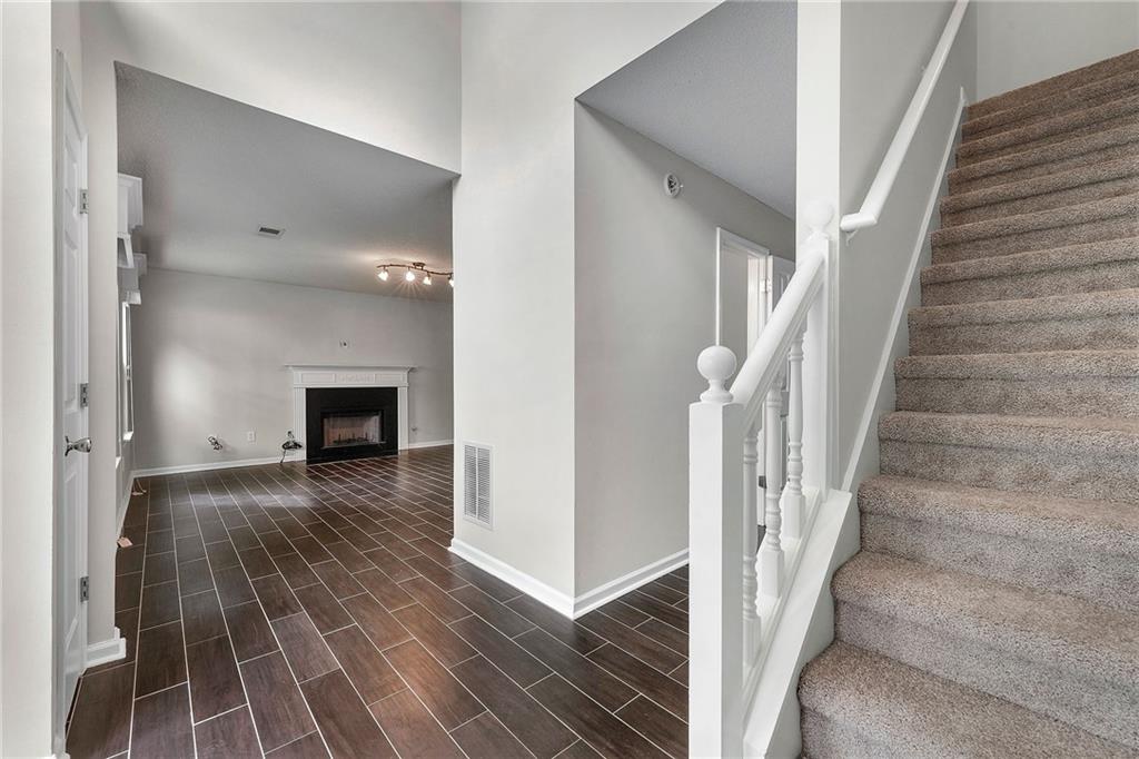 1086 Erie Circle